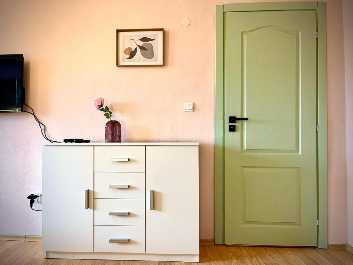 The Green Guest House Of Veliko Tarnovo-Amazing View, Top Location Exterior foto